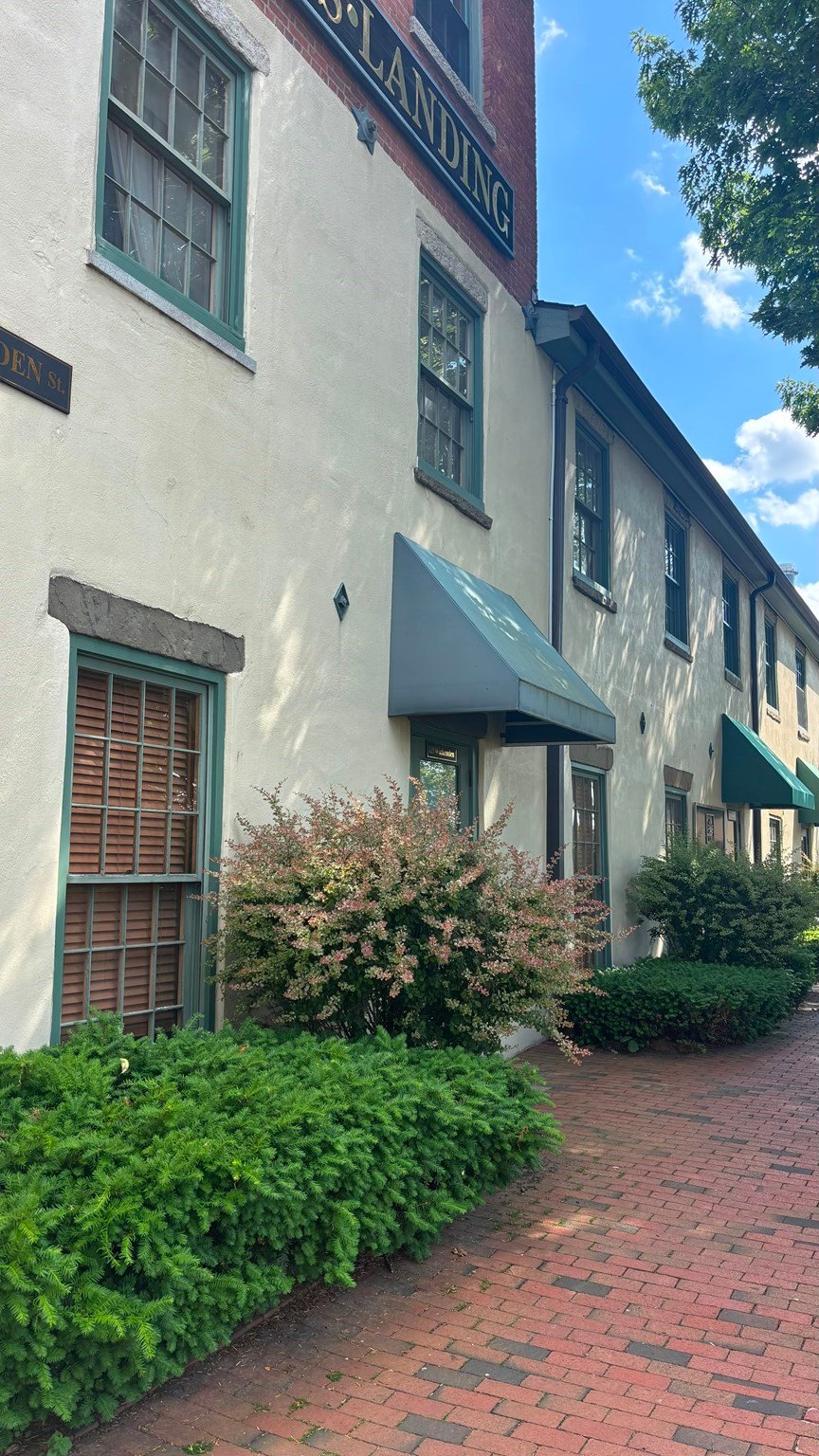 Commercial/Industrial - Commercial Condo