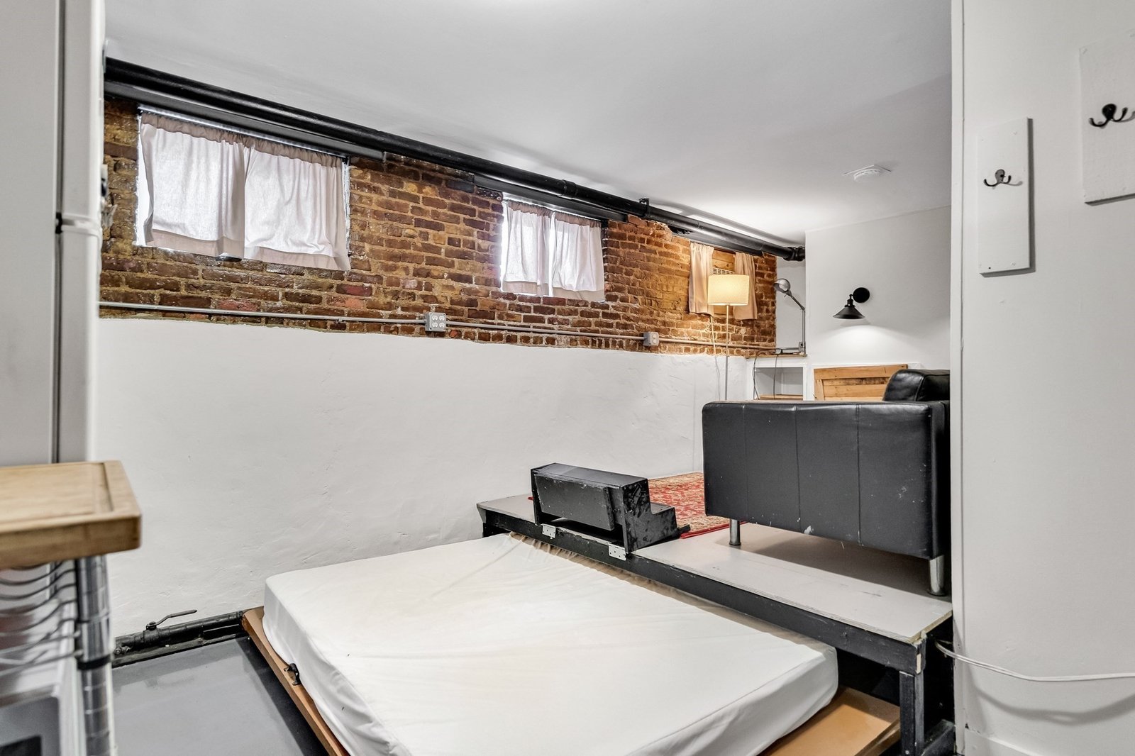 Condo - Low-Rise