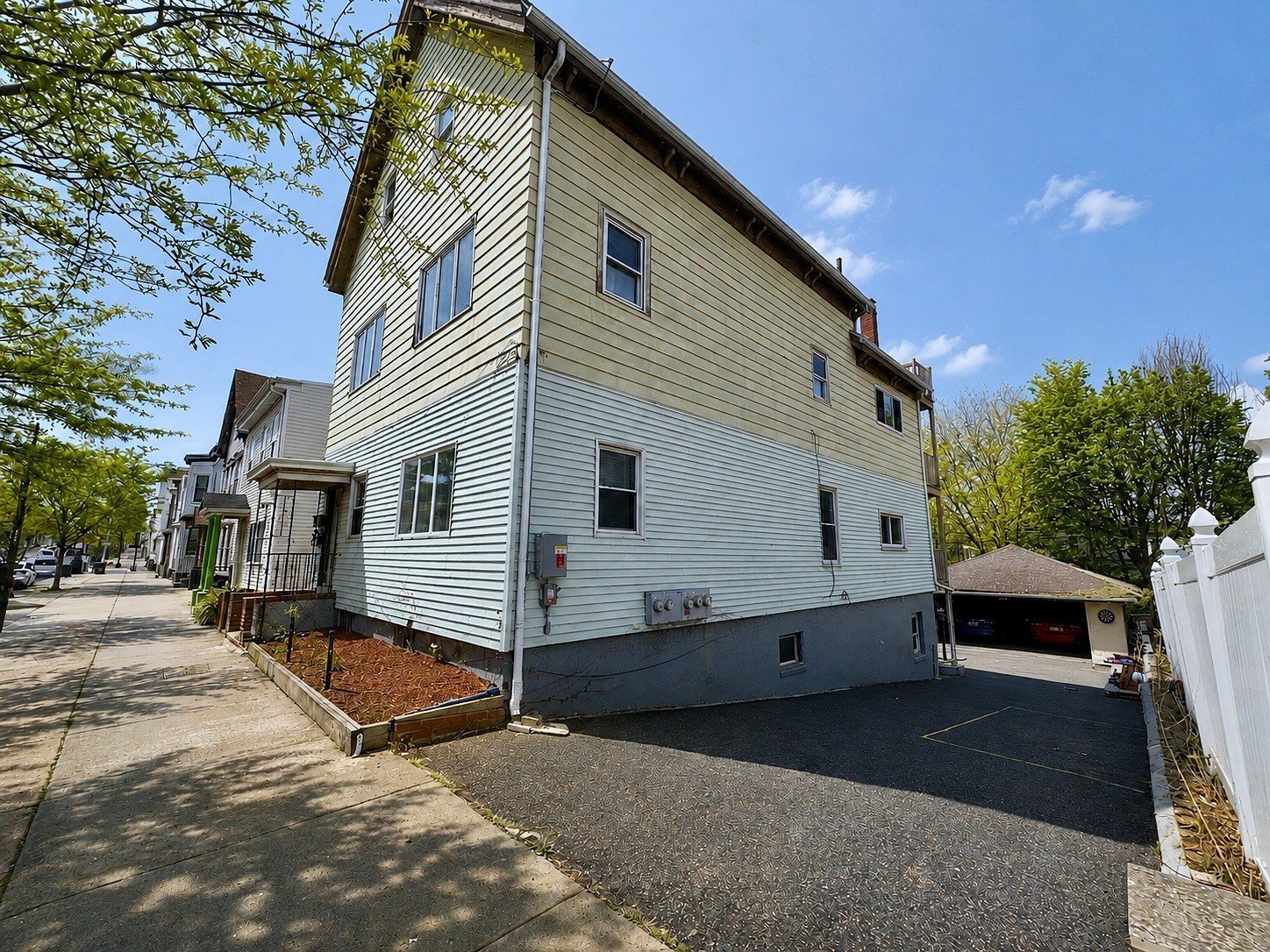 Residential Rental - Apartment
