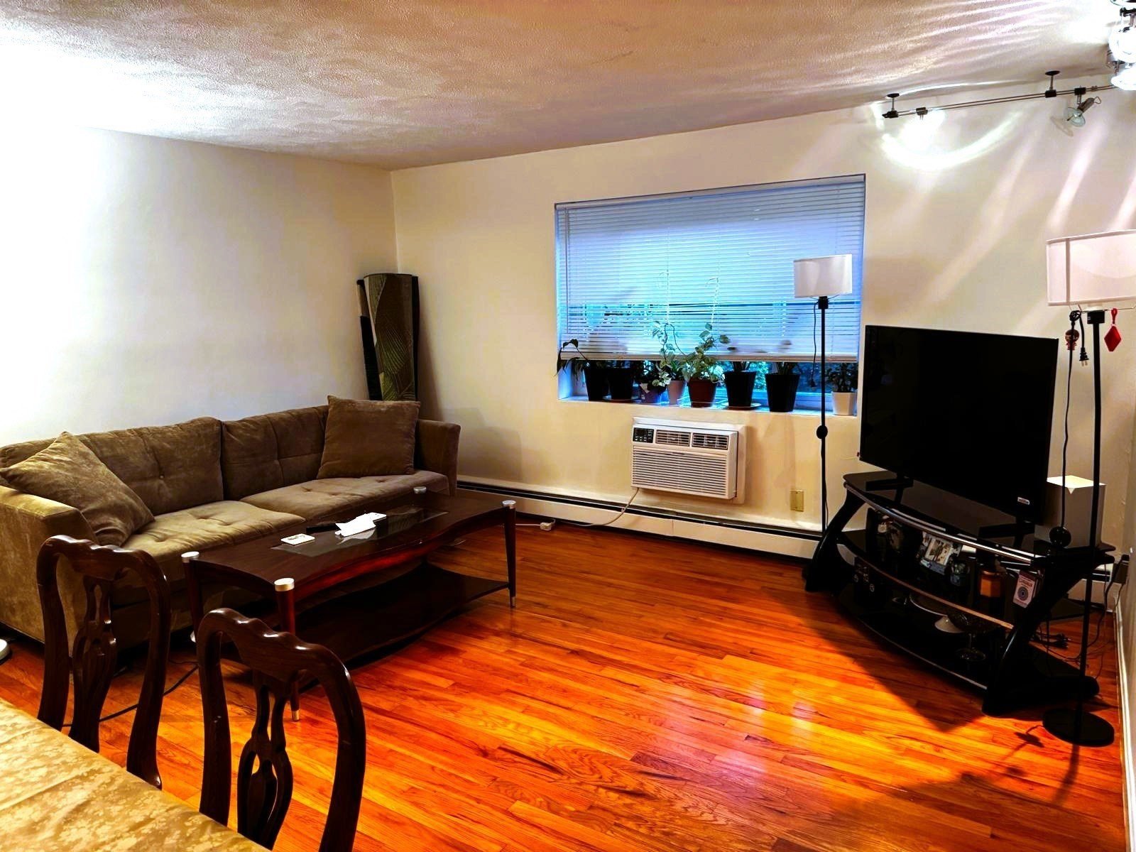 Residential Rental - Condominium