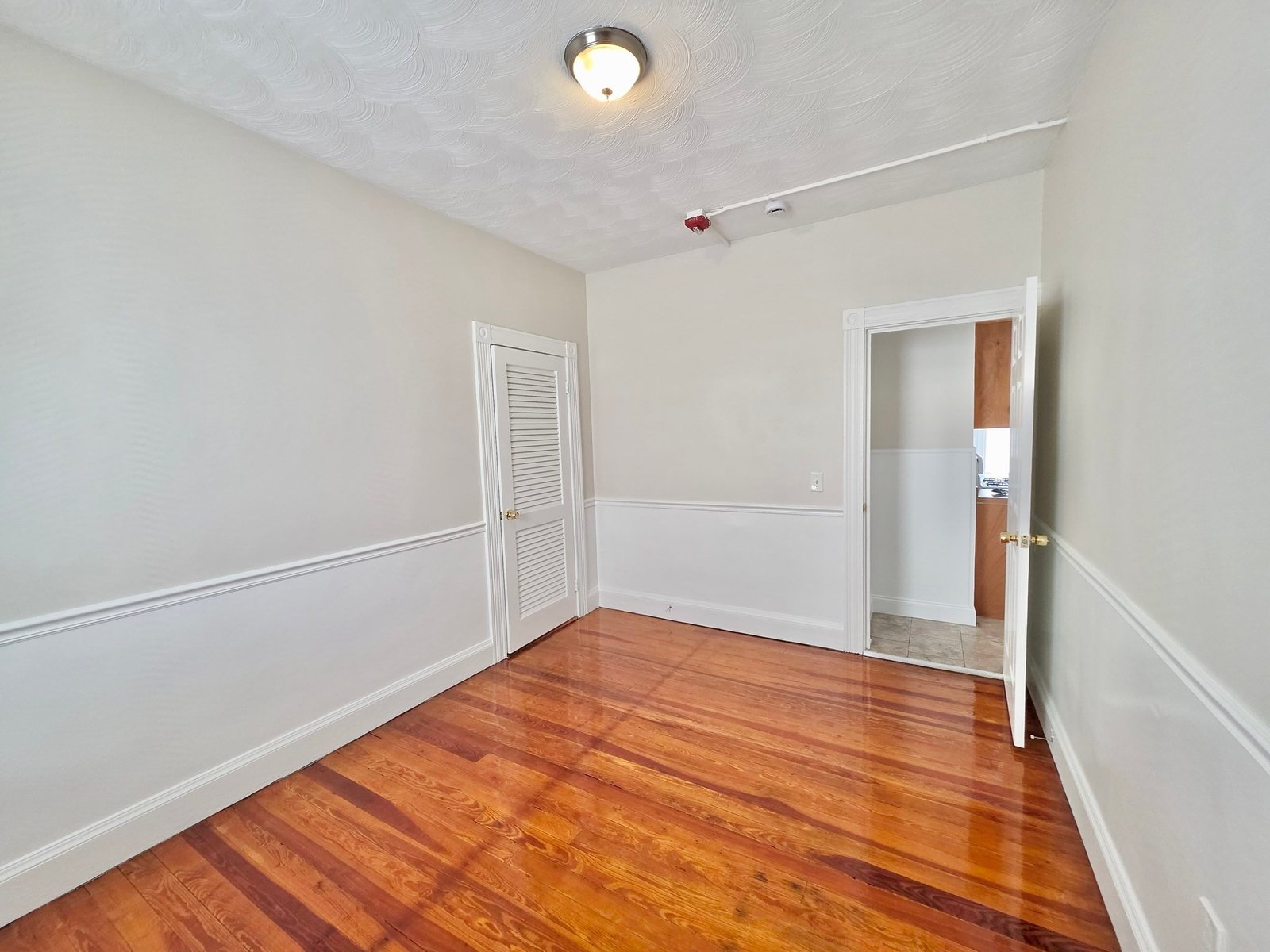 Residential Rental - Apartment