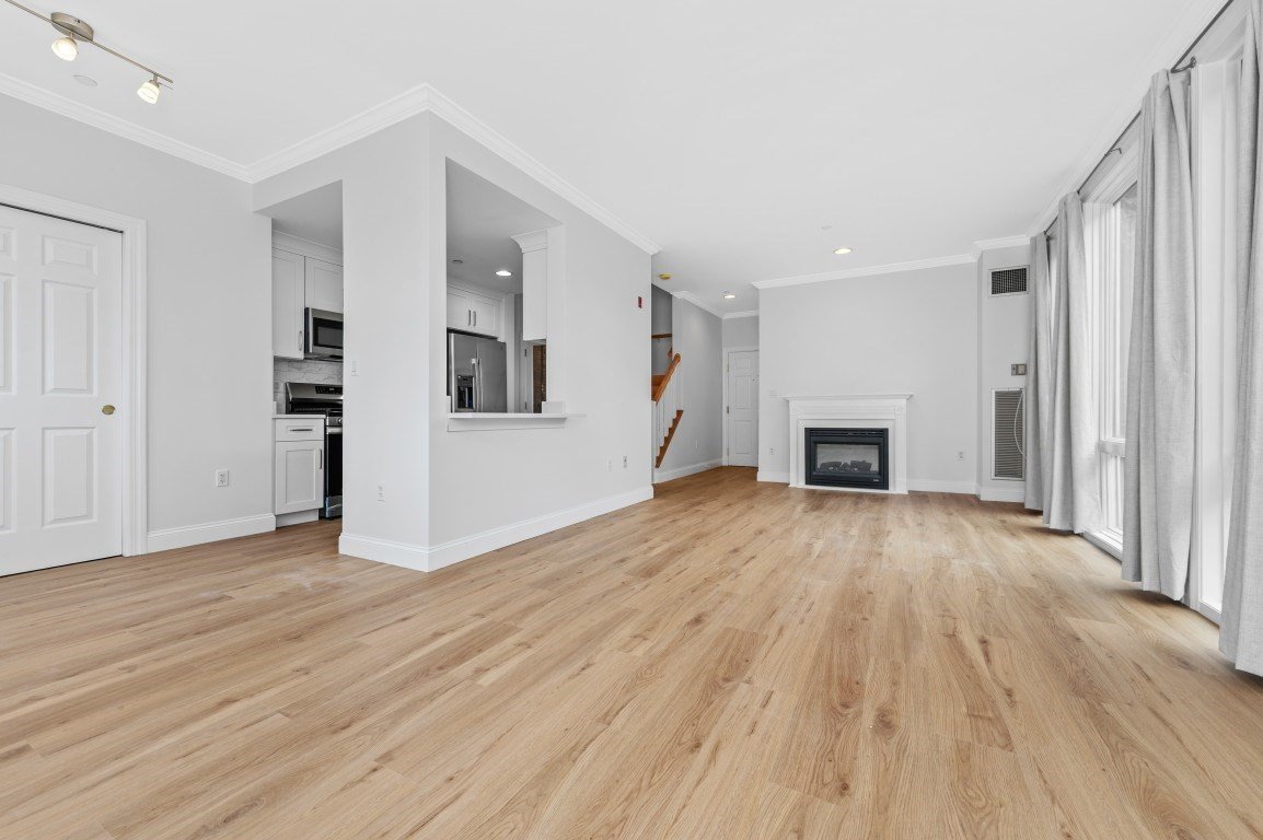 Residential Rental - Condominium