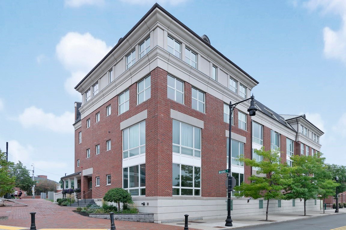 Residential Rental - Condominium
