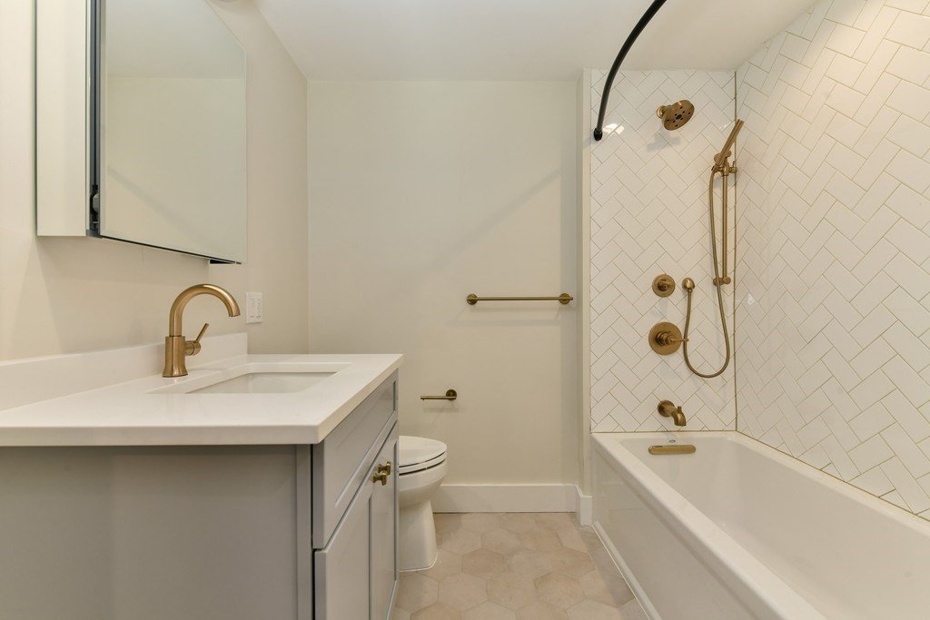 Residential Rental - Condominium