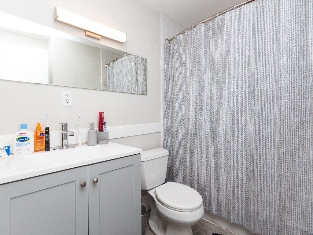 Residential Rental - Condominium
