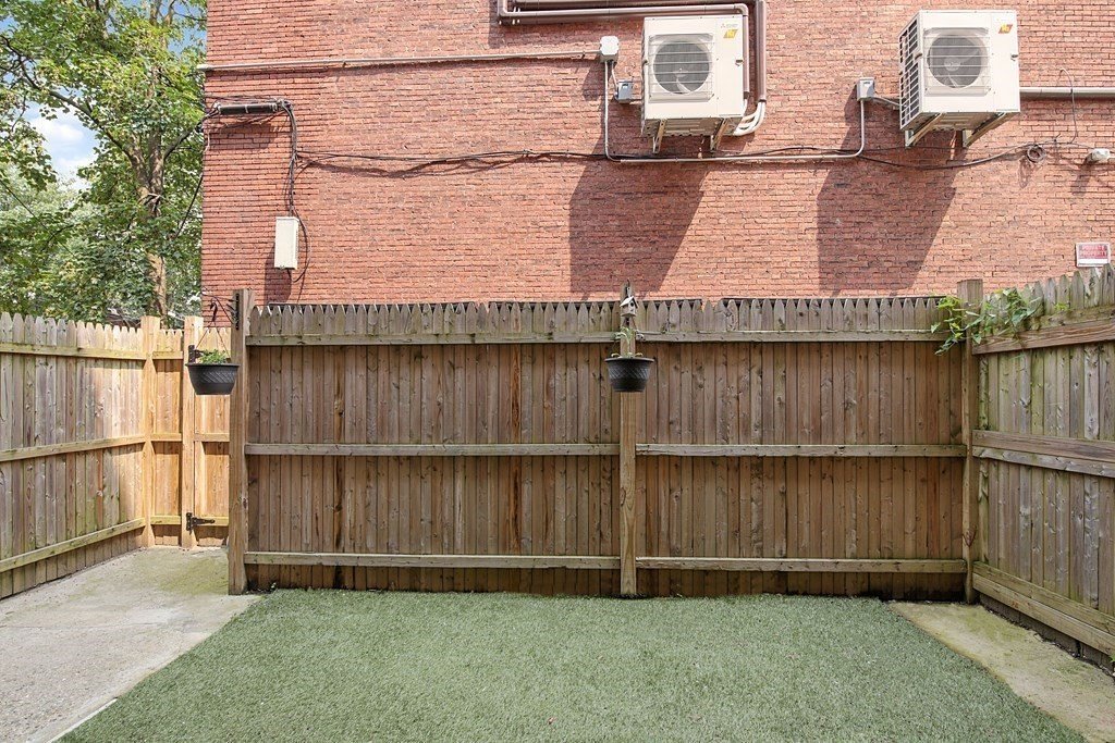 Residential Rental - Condominium